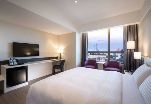 3. 풀 카인드 호텔..