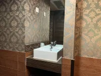 Ramada Grand Tsim Sha Tsui Hotels near Jordan