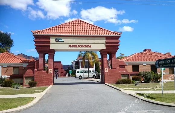 桑諾馬拉康達機場酒店