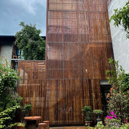 Lamphu House Chiang Mai Отели рядом с достопримечательностью «Памятник Трех Королей»
