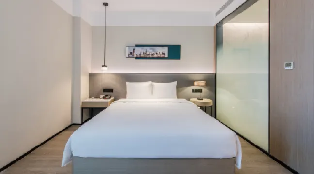 MeiWei Hotel (Shanghai Hongqiao Airport National Exhibition Center) Отели рядом с достопримечательностью «Xinshang Life Square»