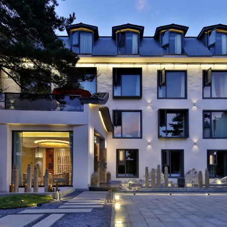 Yunxi Yiju Hotel
