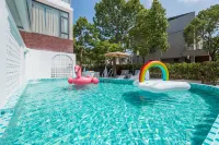 Shanghai Ling Feng Homestay Hotels in 