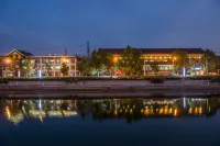 Yunchuan Hotel Hotels near Sihui Station
