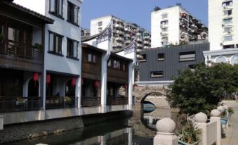 Capsule Youth Hostel (Fuzhou Sanfang Qixiang)