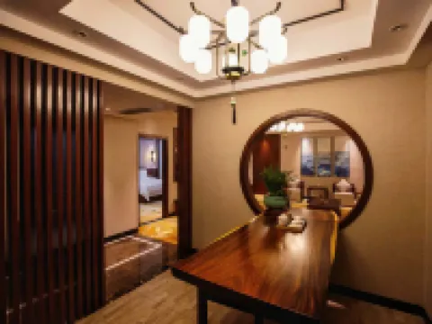 Yuanlong Hotel Hotel di Hefeng