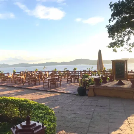 Kma Bagan Hotel Отели в г. Баган