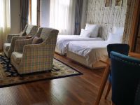红海滩沁温泉 - 高级双床房