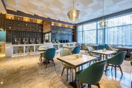 Atour Light Ji＇nan Shandong University Jiefang Road Отели рядом с достопримечательностью «Qilu University of Technology East Campus»