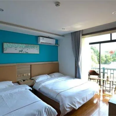 Qingting Hotel (Peking University Hospital Beihai North Subway Station) Hotel dekat Kawasan Shichahai