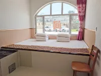 Hongyunlai Farmhouse Hotels in Pianguan