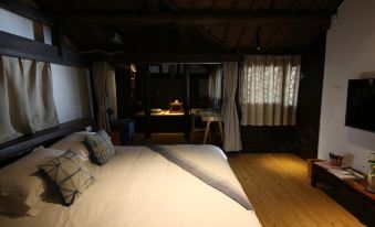 Songyang Ming and Qing Ancient Street Two Rooms B&B