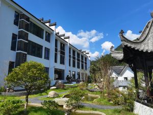 Jingshan Courtyard Boutique Hostel