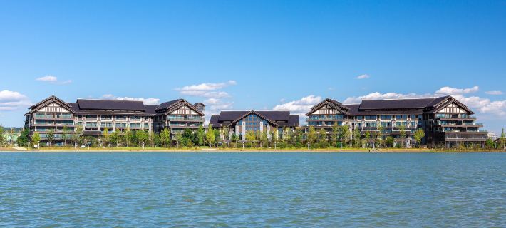 Lake International Hotel Hotels in Xingyi