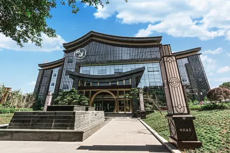 Linxi Hotel Отели рядом с достопримечательностью «Yingbin Square»