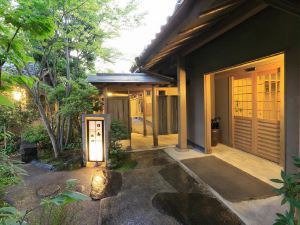 Yufuin Onsen Hinoharu Ryokan