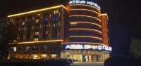 Atour Hotel (Harbin Songbei Ice and Snow World) Các khách sạn gần Heilongjiang Infotech Profession College (Xueyuan Road)