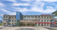 Chongqing Dexuan Hotel (Jiangbei Airport Guanyue Road Light Rail Station Branch) Hotels near Wugude Dujia Farm