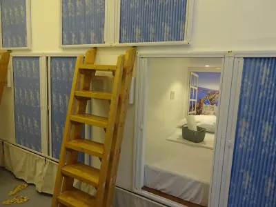 薛喬傑豪華青年旅館 住宿飯店