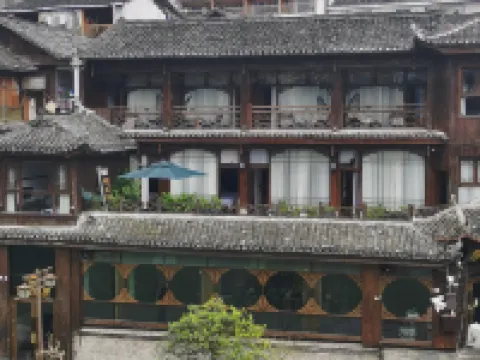 Muse Light Luxury River View Hostel Hotels in Fenghuang