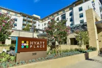 Hyatt Place Pasadena Hotel dekat Arlington Garden