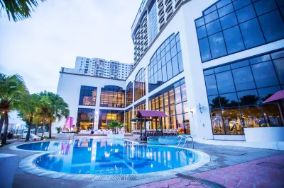 Grand Riverview Hotel Hotel dekat New Horizon Garden Restaurant