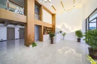 Heyuan Qingxuan Apartment - غرفة مطلة على الجبل