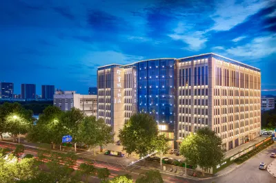 珍寶假日飯店（南京江寧百家湖店） 鄰近南京工程學院-材料工程學院的酒店