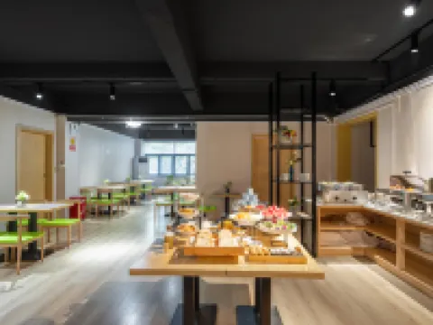 Manju Hotel (Guzicheng Branch, Jinhua High speed Railway Station) Hotels in Jinhua