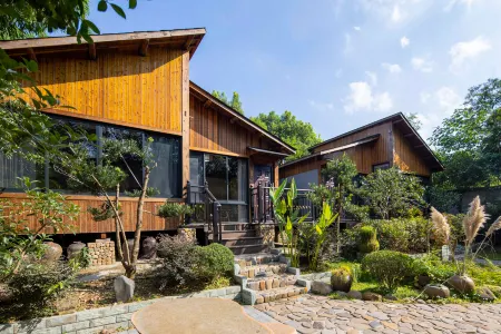 Xixi Courtyard Отели рядом с достопримечательностью «Anji Library»