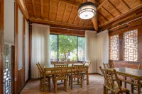 Anji Xixi Chinese Inn · Warm Spring Chalet Vacation Apartment - สัตว์เลี้ยง