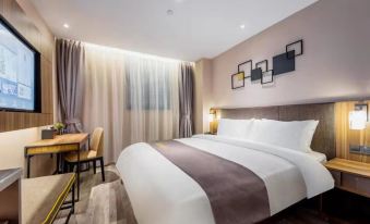 Homeinn Plus Hotel (Shanghai Changshou Road Yaxin Plaza Subway Station)