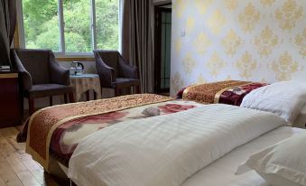 Jinchuan Jiarong Homeland Hotel