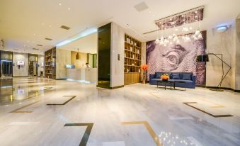 Yishang Hotel (Chongqing Dadukou Commercial Center Xinshancun Subway Station)