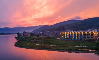 Xingpan Shuishe Lake View Holiday Hotel