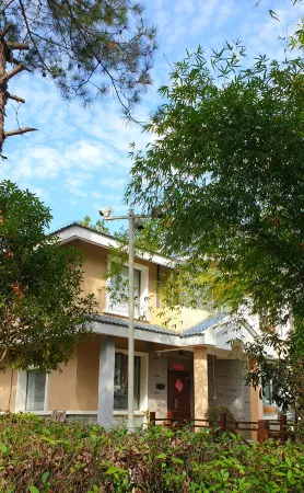 Mulan Shuitian Garden Holiday Villa Отели рядом с достопримечательностью «Hubei Ming and Qing Dynasties Ancient Architecture Museum»