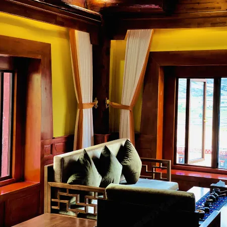 Gadalin Hotel