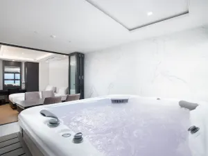 Utop Marina Hotel & Resort