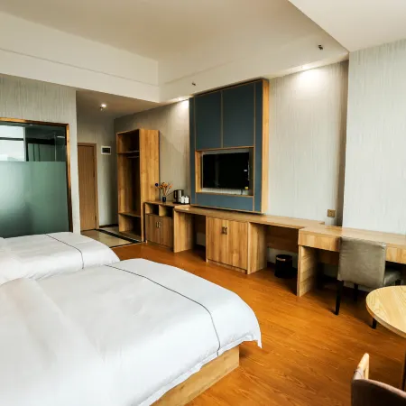 Ruili Manxing Boutique Hotel