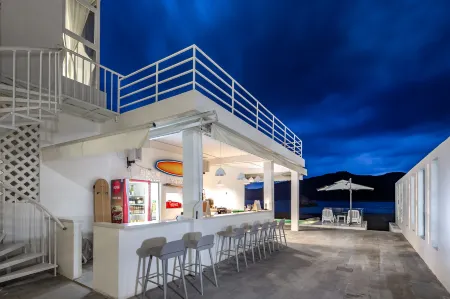 Elaine Seaview Surf Design Guesthouse