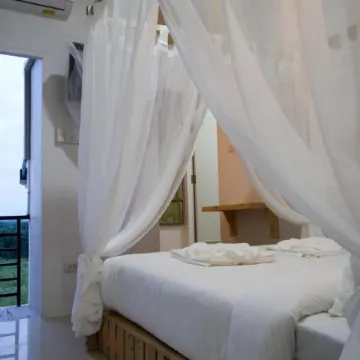 Baan Urt Suratthani Airport Hotel