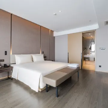 Handan New Century Congtai Park Atour Hotel
