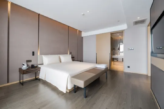 Handan New Century Congtai Park Atour Hotel