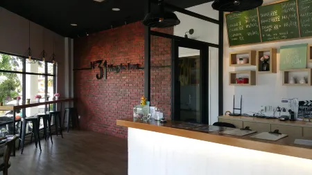 No.31 Maple Inn Отели рядом с достопримечательностью «Парк Аспен Вижен Сити Сентрал»