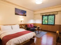 Dong Tair Spa Hotel Hotels near Zhiben
