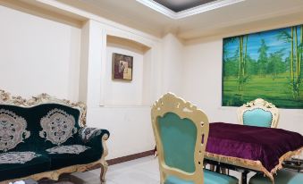 Greentree Alliance Hotel (Shenzhen Pinghu Center Metro Station)