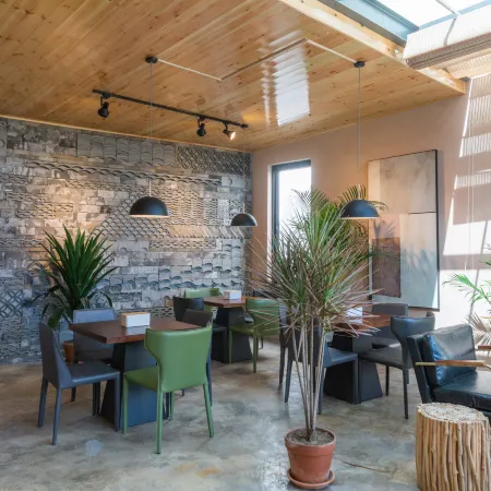 Dali Spring Four Seasons Homestay (Gucheng Nanmen Branch)