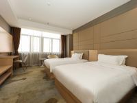 星程酒店(亳州春雨汽车城店) - 高级双床房