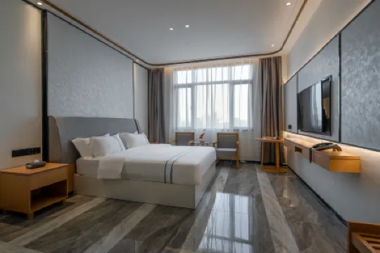 Haikou Yongxuan Hotel (Hainan Institute of Business and Technology) Отели рядом с достопримечательностью «Hainan Sports Training Hall»