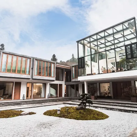 Four Seasons of the Mountain·Little Forest Hot Spring Guesthouse